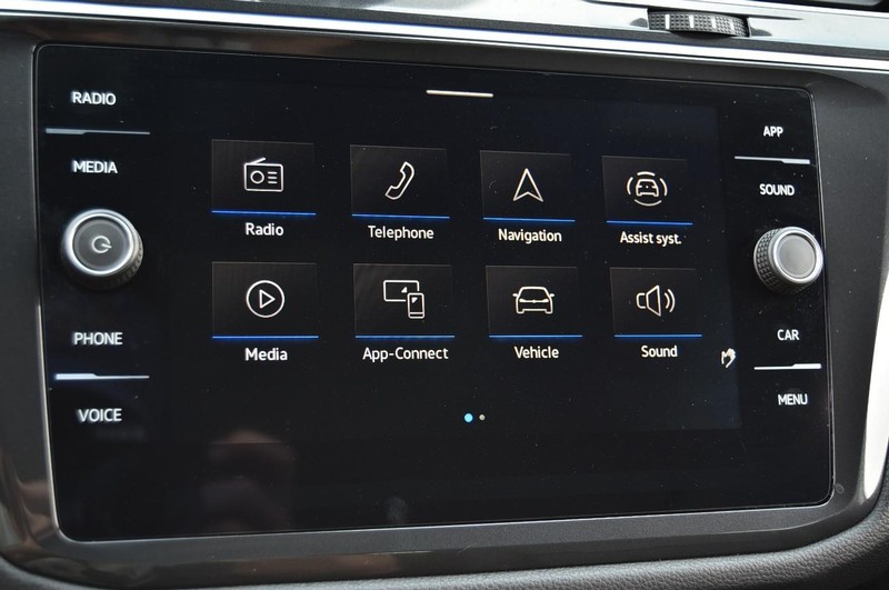 Volkswagen Tiguan Vehicle Image 14