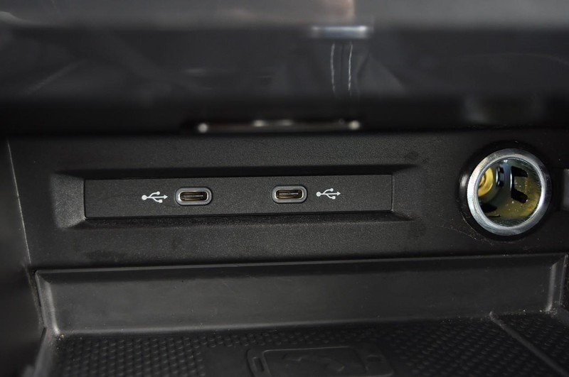 Volkswagen Tiguan Vehicle Image 16