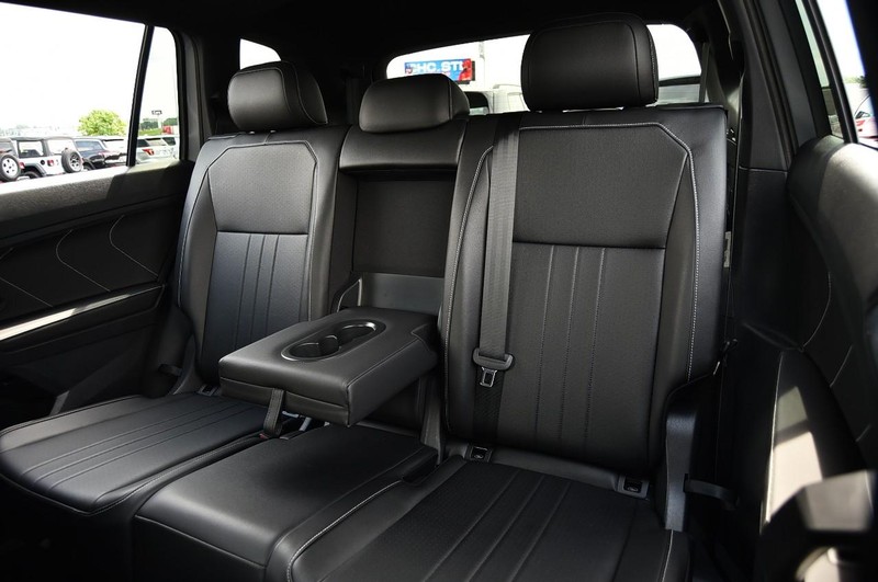 Volkswagen Tiguan Vehicle Image 22