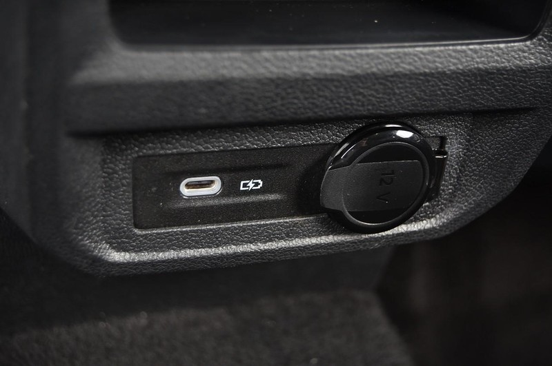 Volkswagen Tiguan Vehicle Image 24