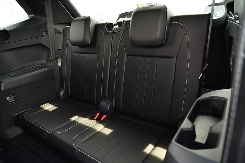 Volkswagen Tiguan Vehicle Image 25