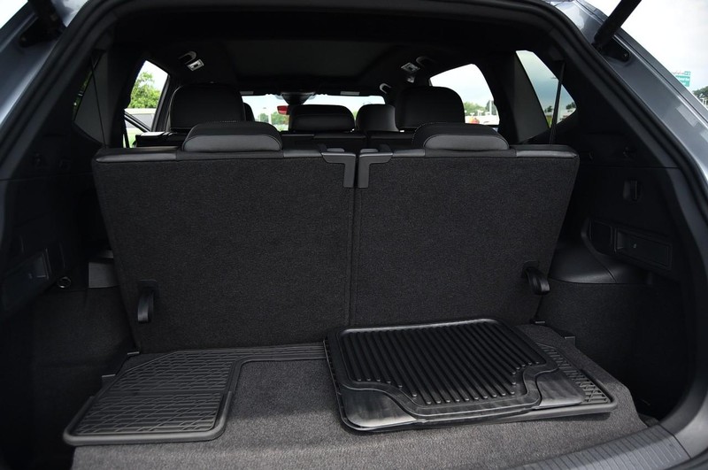 Volkswagen Tiguan Vehicle Image 26