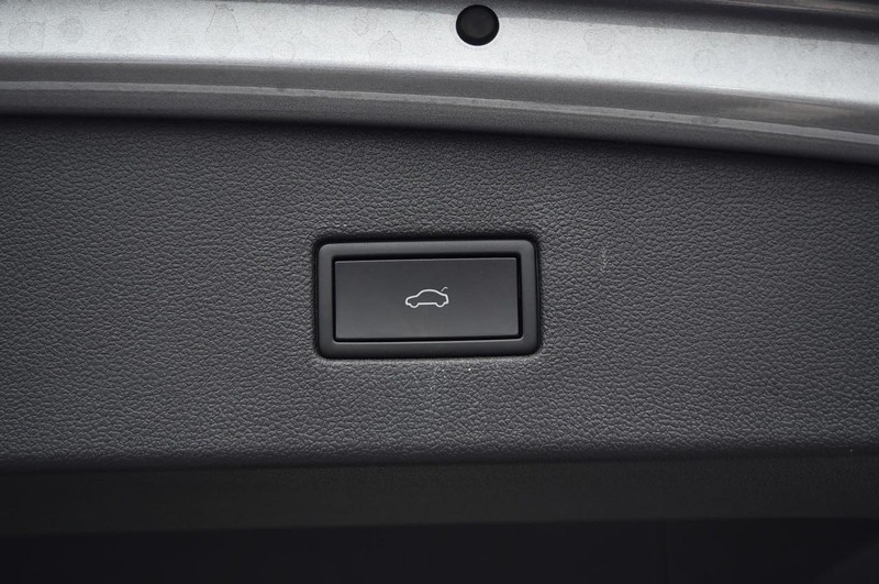 Volkswagen Tiguan Vehicle Image 27
