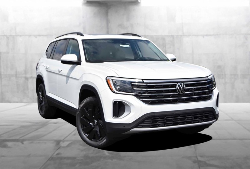 Volkswagen Atlas Vehicle Image 02
