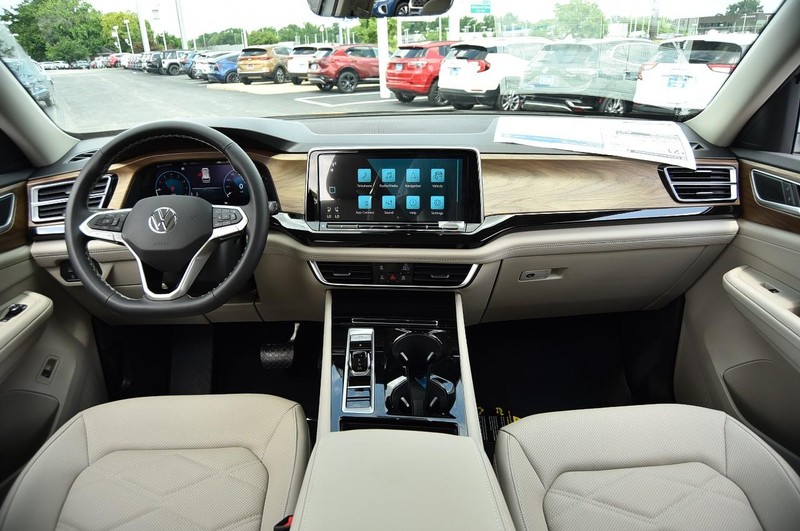 Volkswagen Atlas Vehicle Image 07