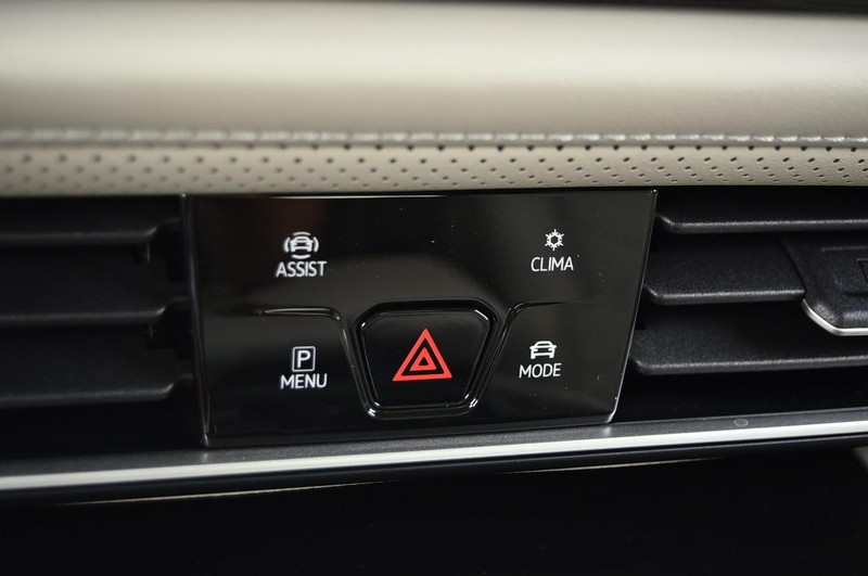 Volkswagen Atlas Vehicle Image 15