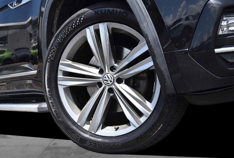 Volkswagen Atlas Vehicle Image 04