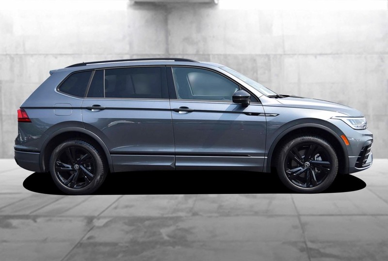 Volkswagen Tiguan Vehicle Image 05