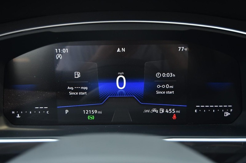 Volkswagen Tiguan Vehicle Image 12