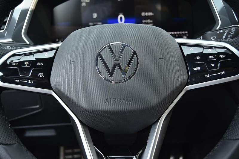 Volkswagen Tiguan Vehicle Image 18