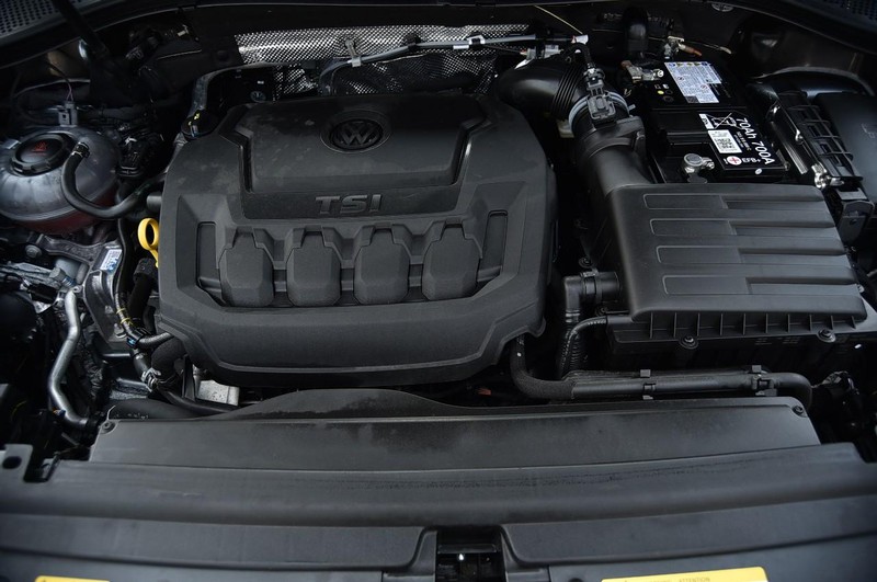 Volkswagen Tiguan Vehicle Image 28