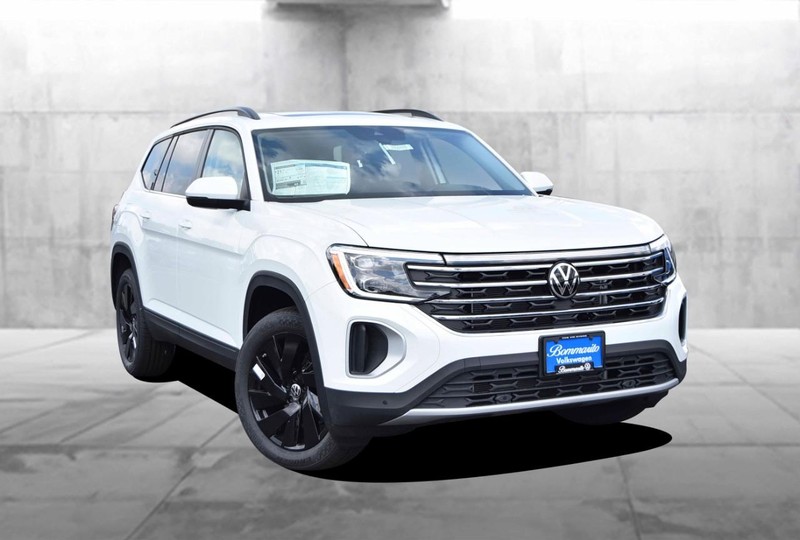 Volkswagen Atlas Vehicle Image 02