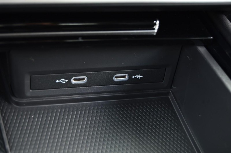 Volkswagen Atlas Vehicle Image 16