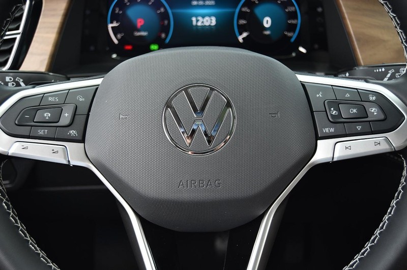 Volkswagen Atlas Vehicle Image 18