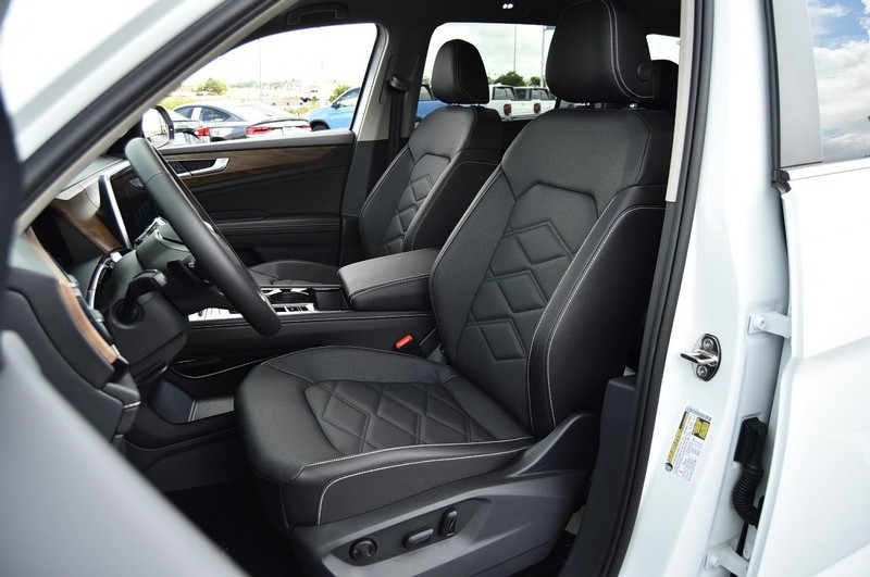 Volkswagen Atlas Vehicle Image 19