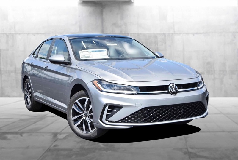 Volkswagen Jetta Vehicle Image 02