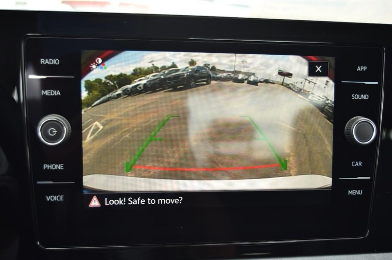 Volkswagen Jetta Vehicle Image 13