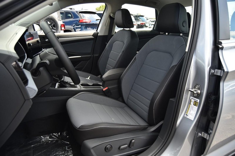 Volkswagen Jetta Vehicle Image 20