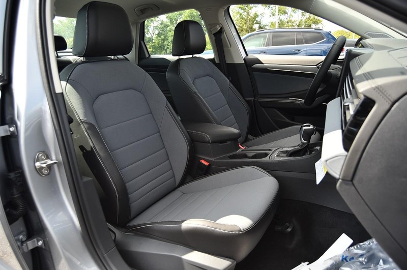 Volkswagen Jetta Vehicle Image 21