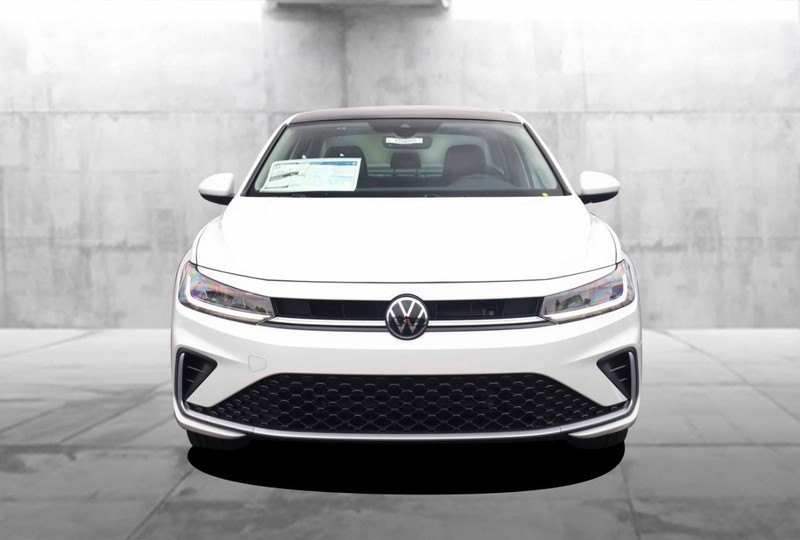 Volkswagen Jetta Vehicle Image 04