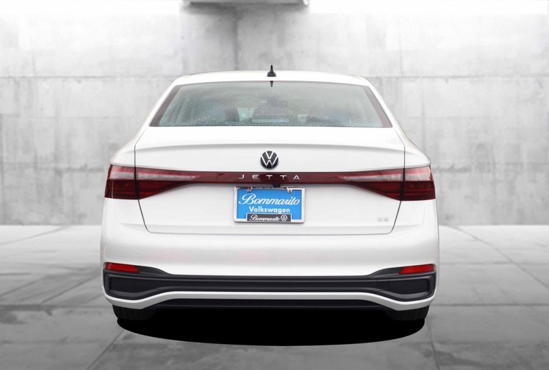 Volkswagen Jetta Vehicle Image 06