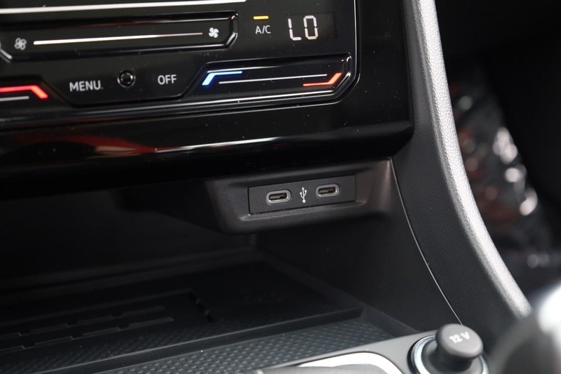 Volkswagen Jetta Vehicle Image 15