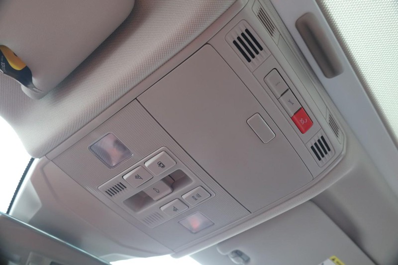 Volkswagen Jetta Vehicle Image 17