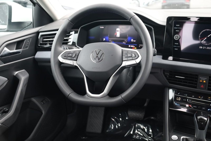 Volkswagen Jetta Vehicle Image 23