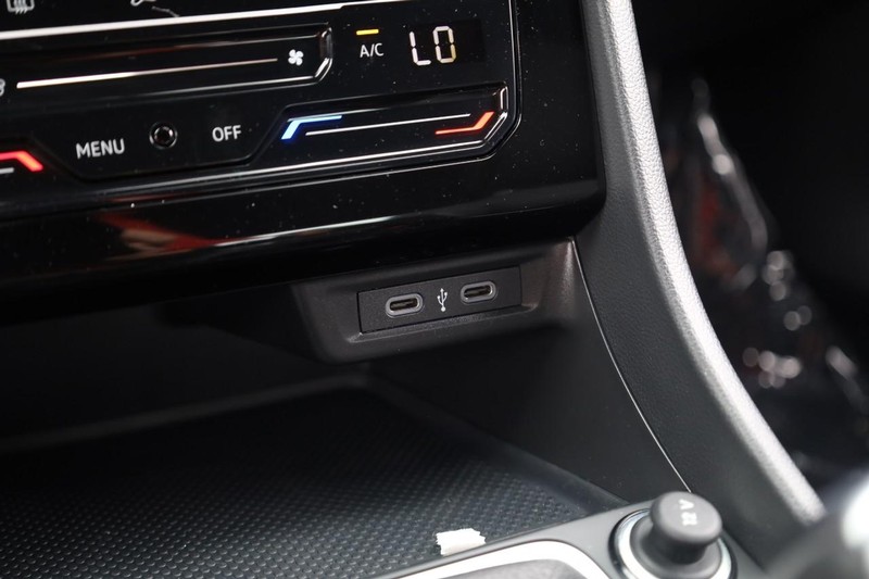 Volkswagen Jetta Vehicle Image 14