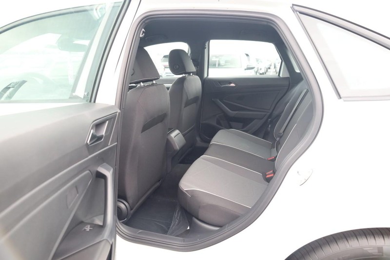 Volkswagen Jetta Vehicle Image 20