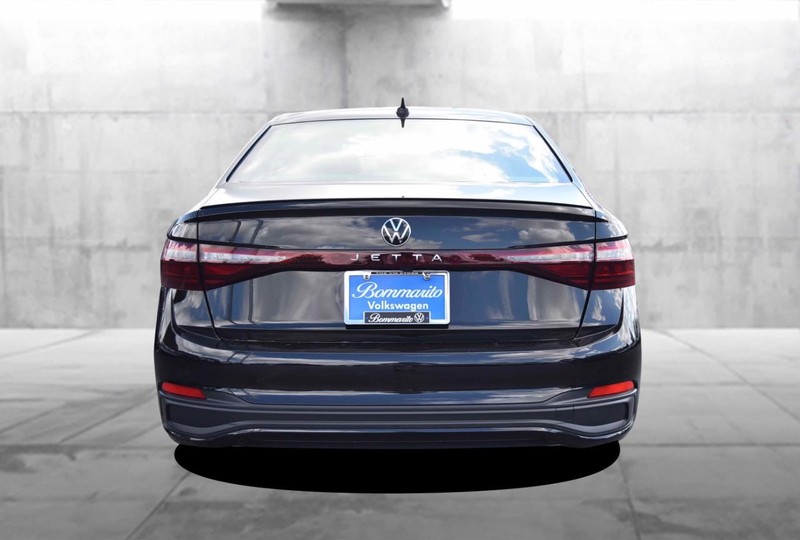 Volkswagen Jetta Vehicle Image 06