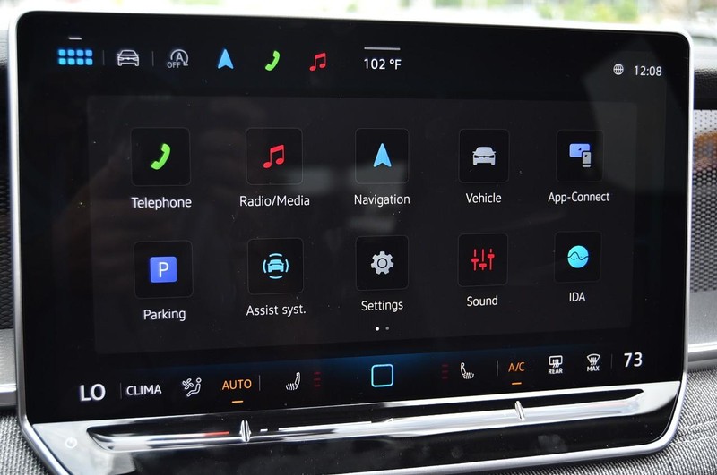 Volkswagen Tiguan Vehicle Image 13