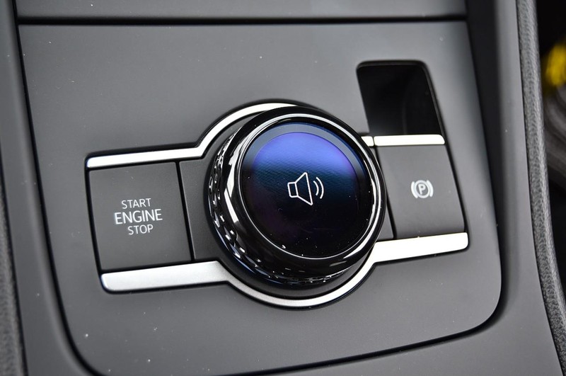Volkswagen Tiguan Vehicle Image 14