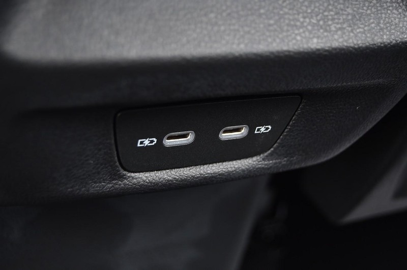 Volkswagen Tiguan Vehicle Image 20