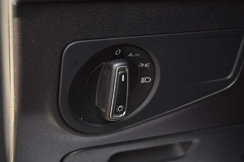 Volkswagen Tiguan Vehicle Image 10