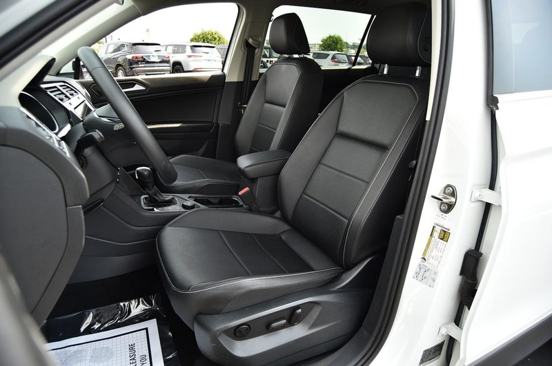 Volkswagen Tiguan Vehicle Image 19