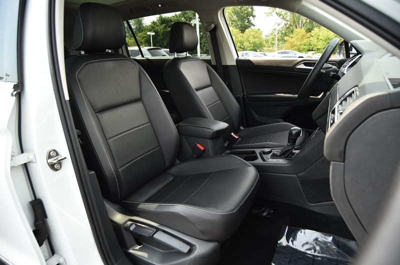Volkswagen Tiguan Vehicle Image 20