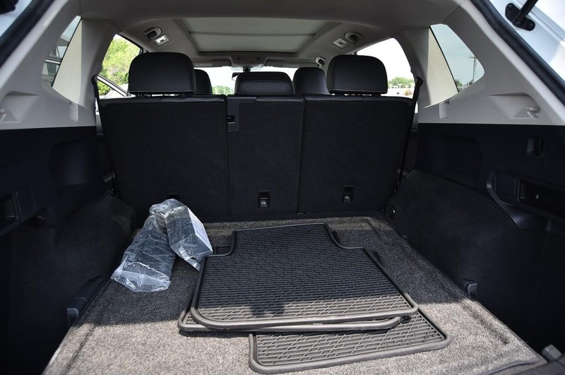 Volkswagen Tiguan Vehicle Image 25