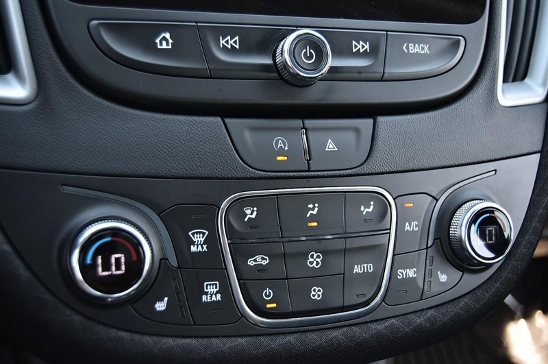 Chevrolet Malibu Vehicle Image 14