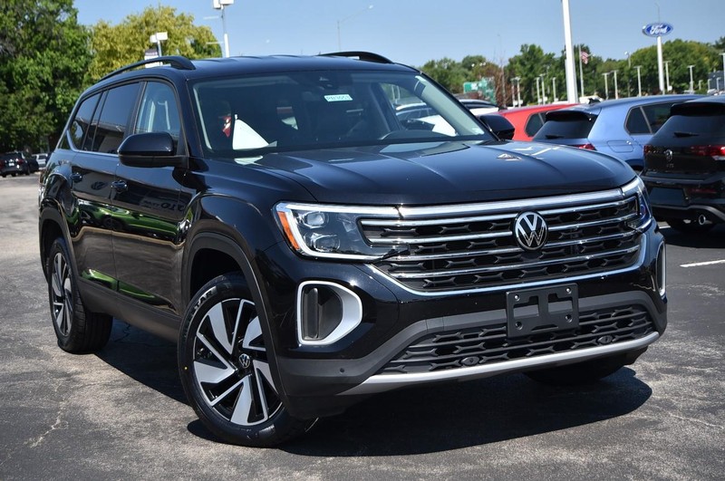 Volkswagen Atlas Vehicle Image 02