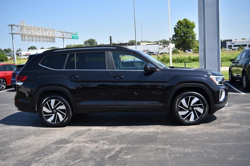Volkswagen Atlas Vehicle Image 05