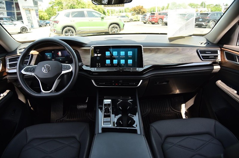 Volkswagen Atlas Vehicle Image 07