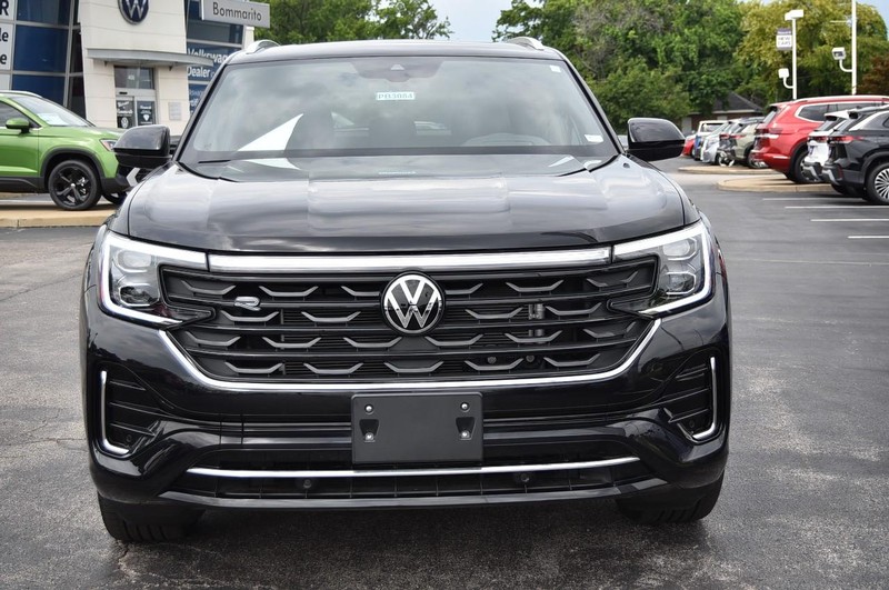 Volkswagen Atlas Cross Sport Vehicle Image 04