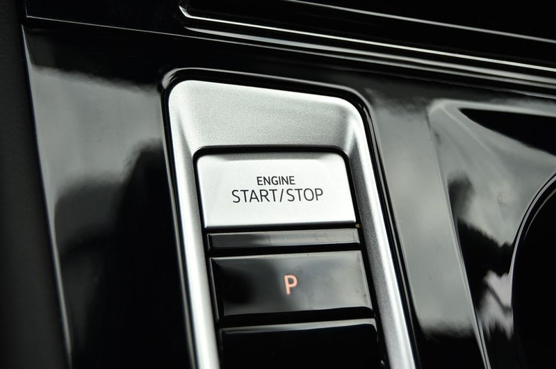 Volkswagen Atlas Cross Sport Vehicle Image 17