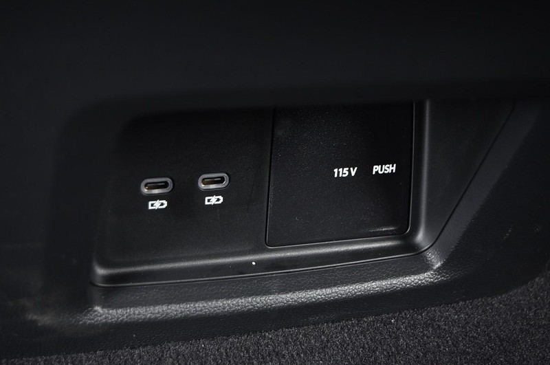 Volkswagen Atlas Cross Sport Vehicle Image 24
