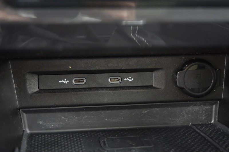 Volkswagen Tiguan Vehicle Image 15