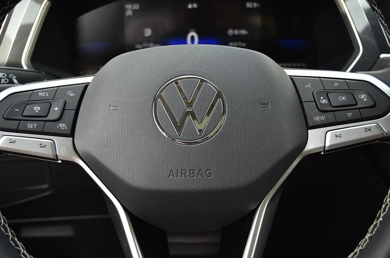 Volkswagen Tiguan Vehicle Image 17