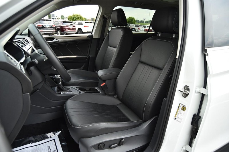 Volkswagen Tiguan Vehicle Image 18