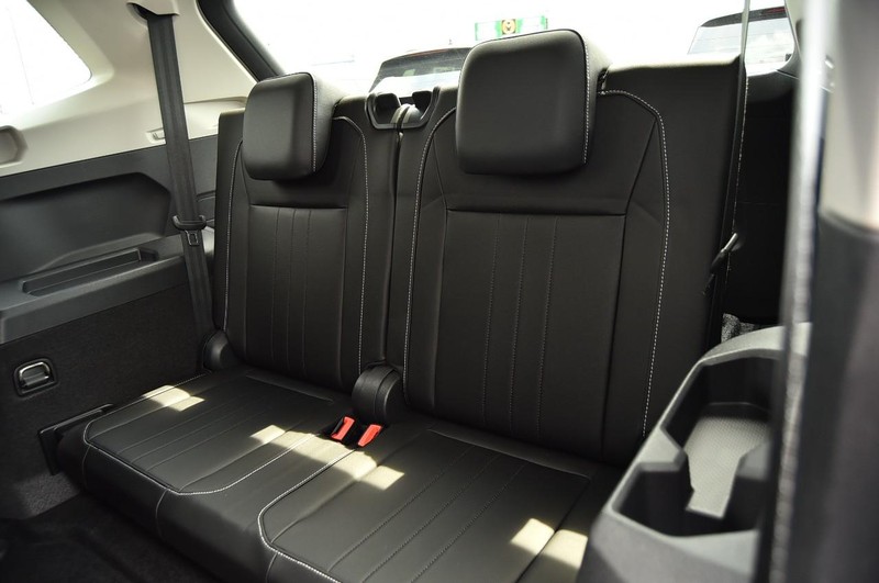 Volkswagen Tiguan Vehicle Image 24