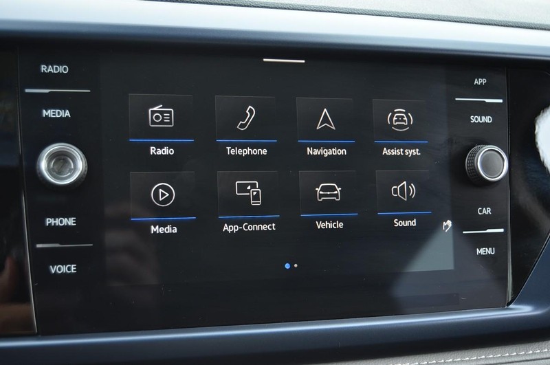 Volkswagen Taos Vehicle Image 13